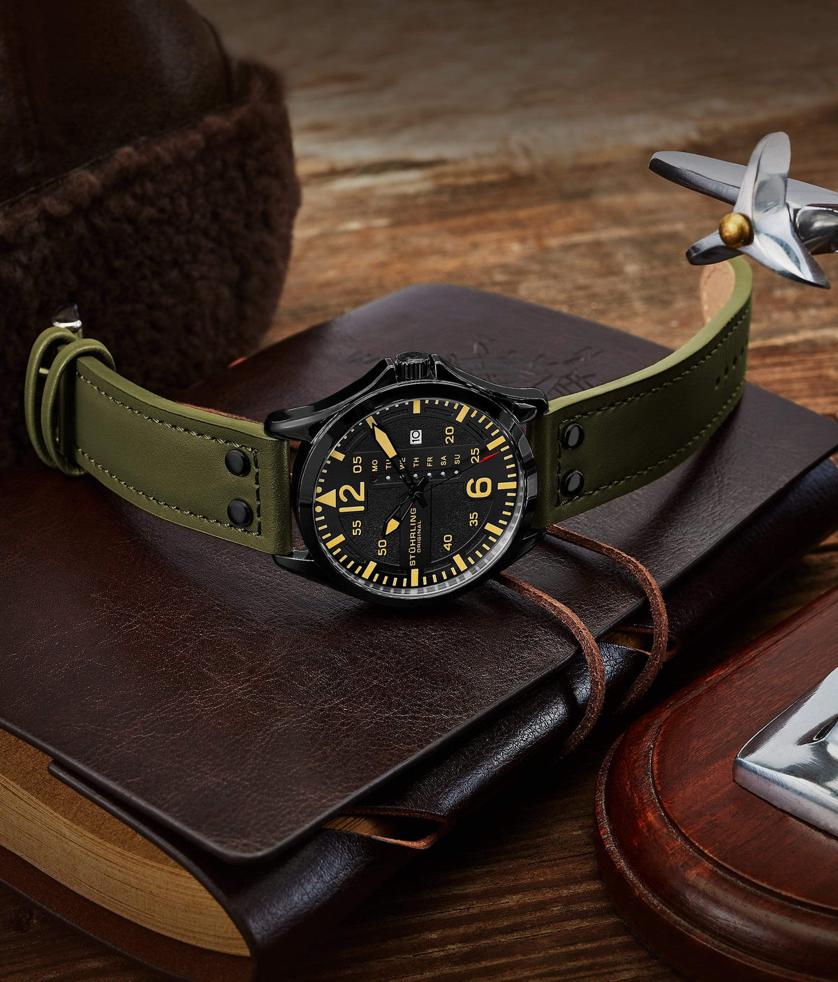 Maritimer 935.02, Aviator 3916.3, Signature Pen, and Watch Tool Kit