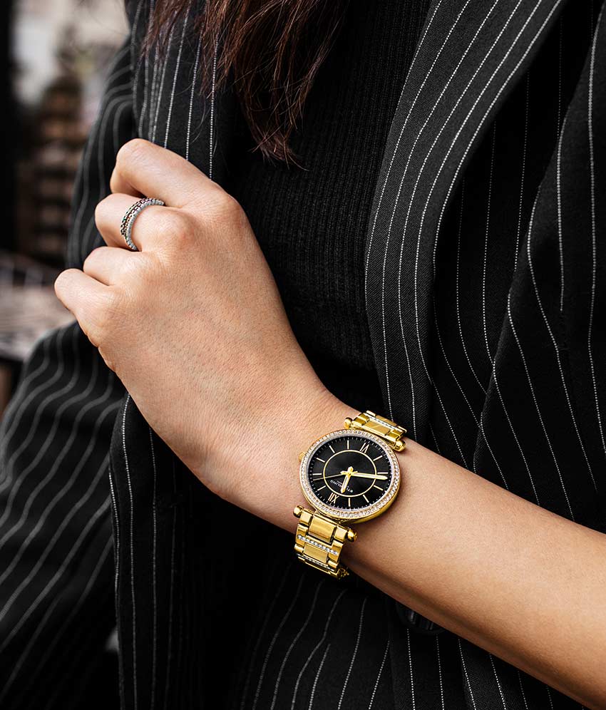 Black/Gold/Gold