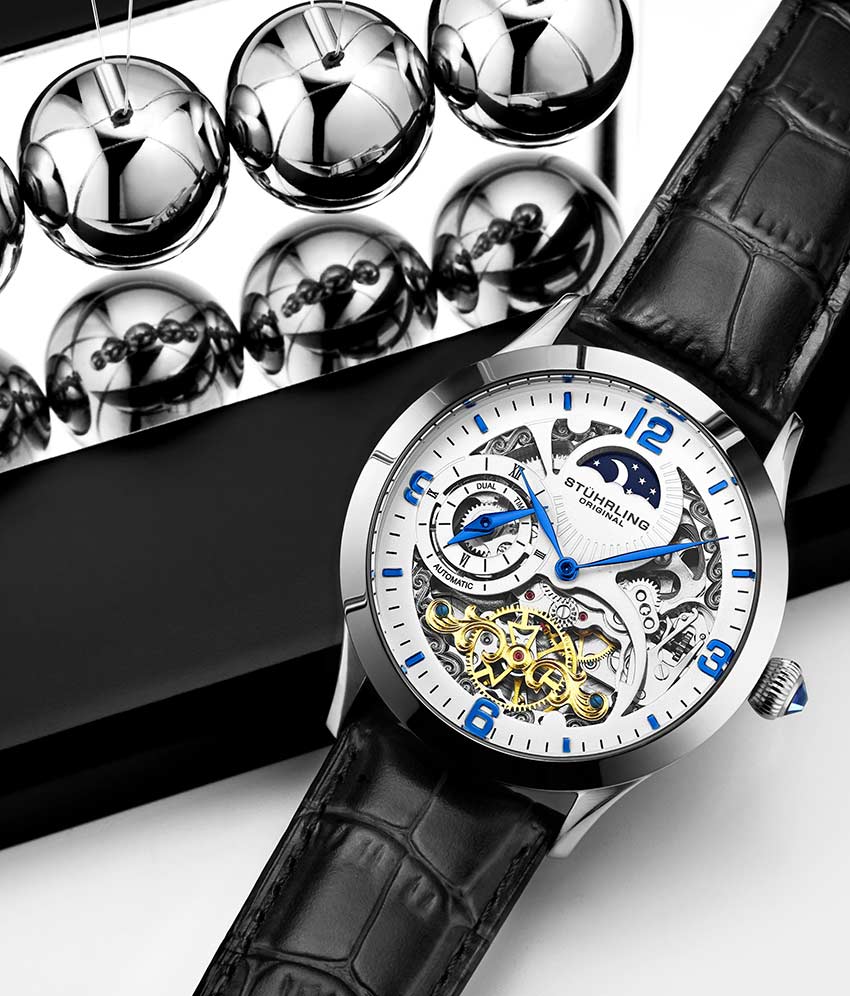 White Dial / Silver Case / Black Band
