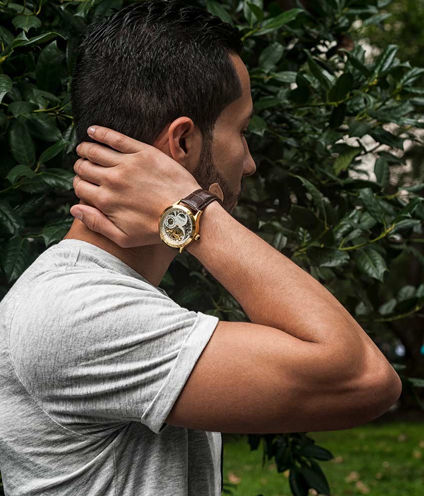 White Dial / Gold Case / Brown Band