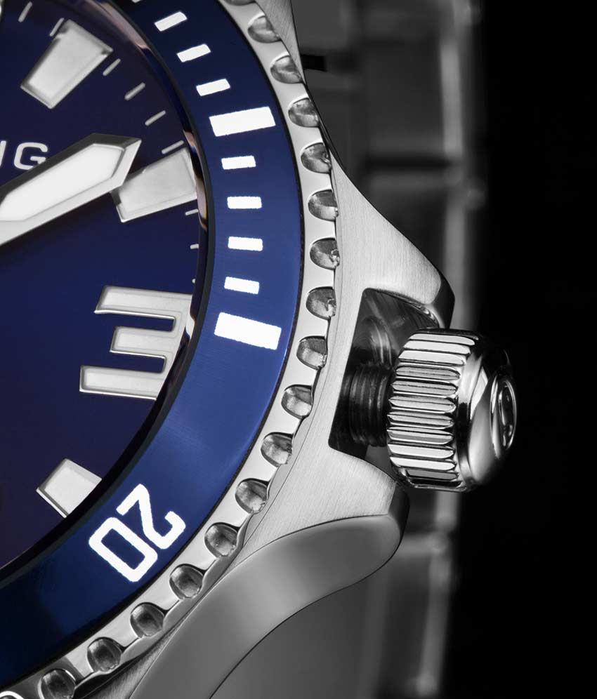 Blue Dial / Silver Case / Silver Band
