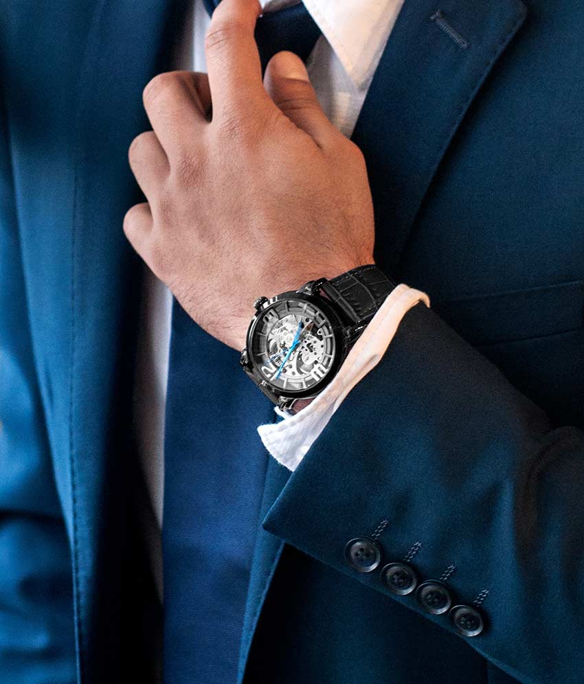 Black Dial / Black Case / Black Band