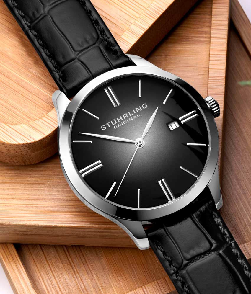 Black Dial / Silver Case / Black Band