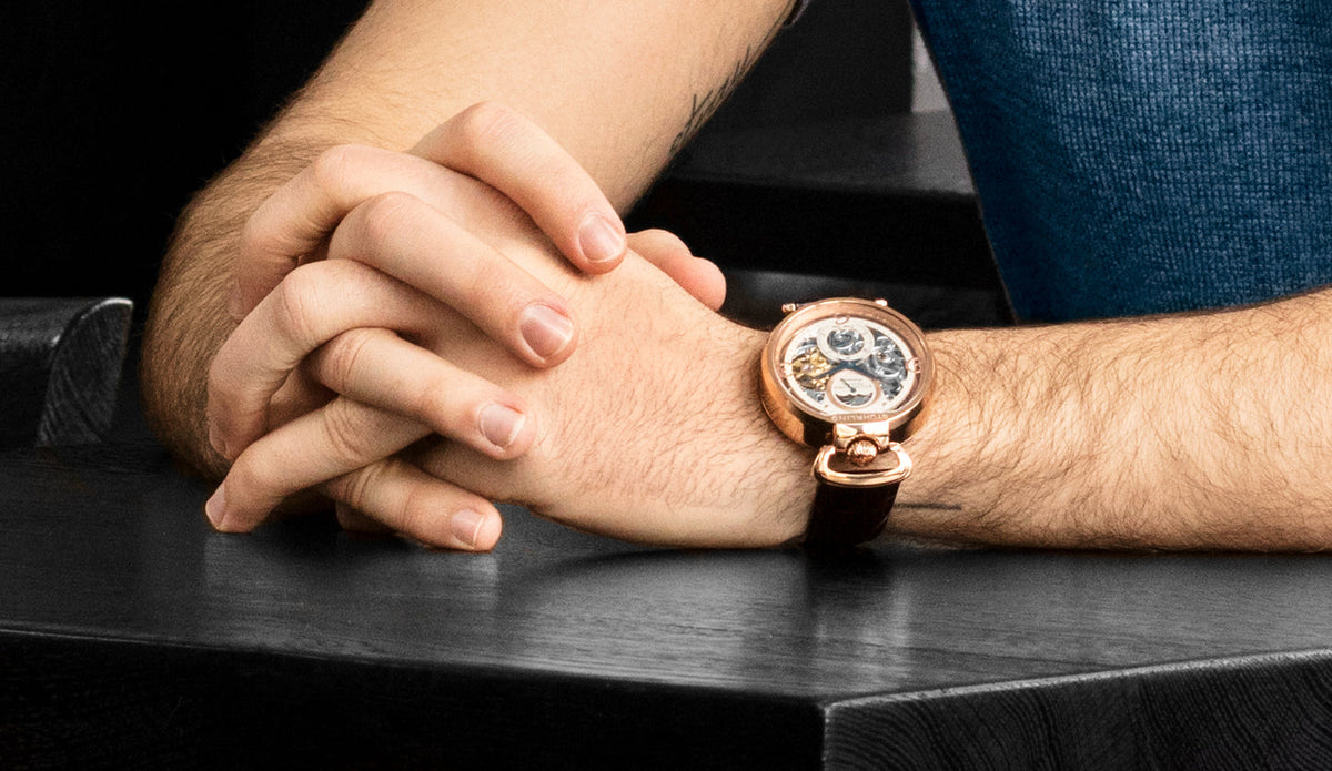 Stührling Answers: Where should a watch be worn, on the left or right hand?