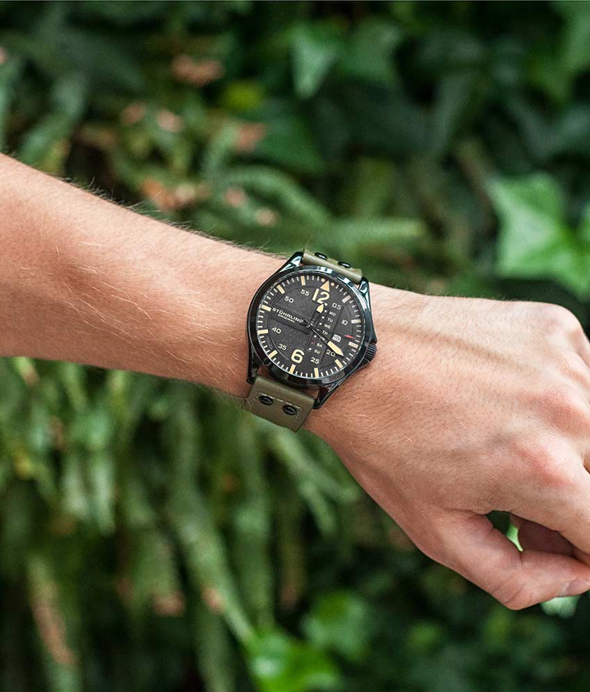 Aviator 3916.3 and 929.01, Signature Pen, and Watch Tool Kit