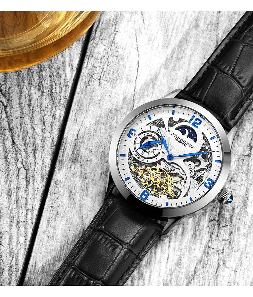 White Dial / Silver Case / Black Band