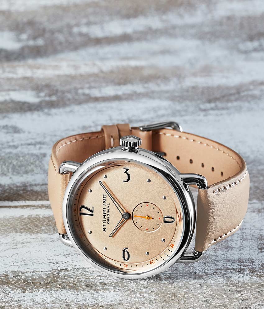 Beige/Silver/Beige